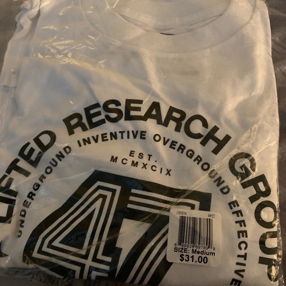 Brand new LRG shirt white/grey